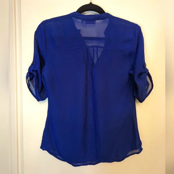 Roll-cuff Sheer Blouse - Picture 6 of 10